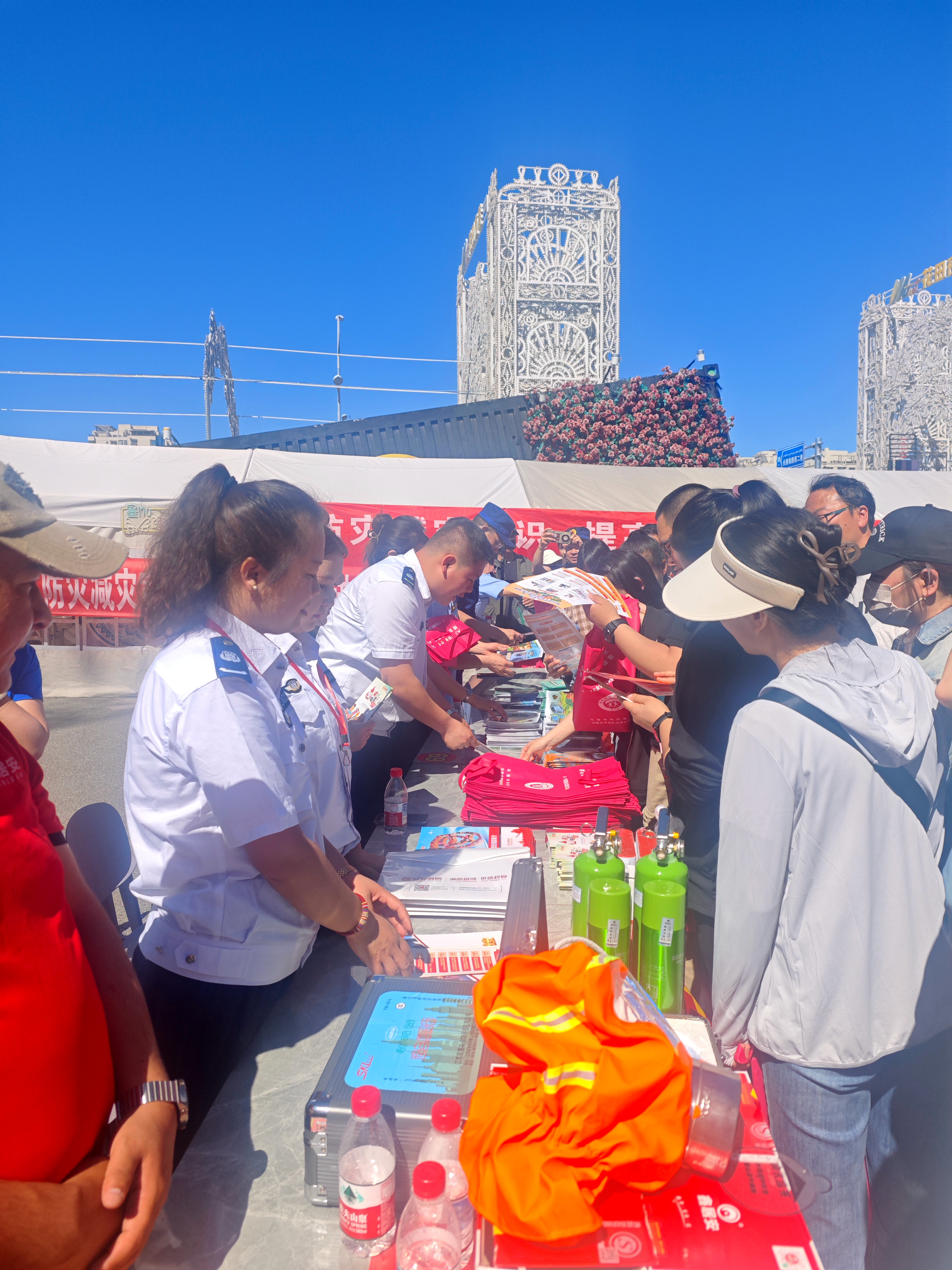 人人講安全、個個會應(yīng)急丨政安消防“2025年防災(zāi)減災(zāi)宣傳活動”精彩瞬間