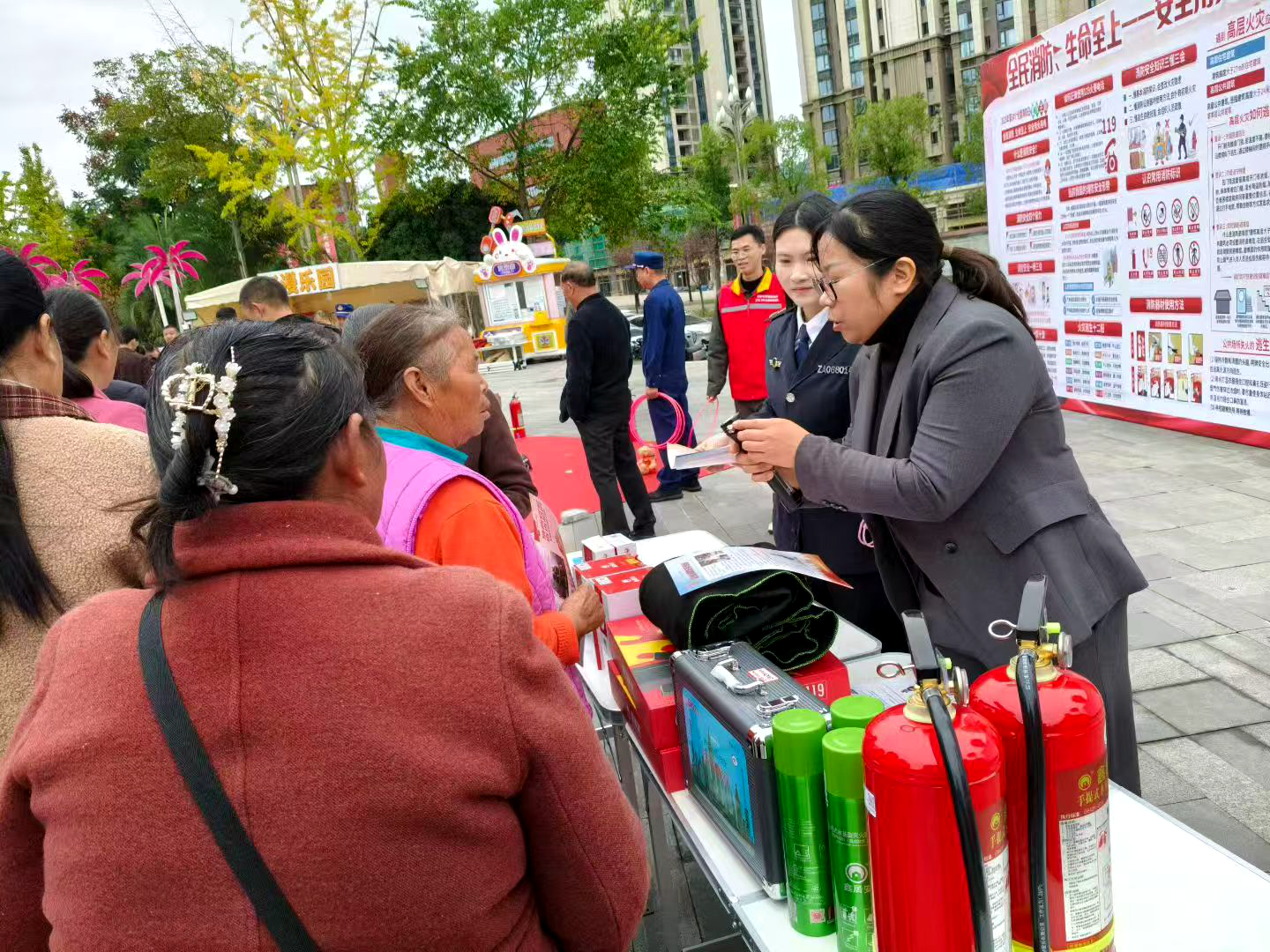 全民消防、生命至上——安全用火用電丨2025年政安消防119消防宣傳月活動全國聯動